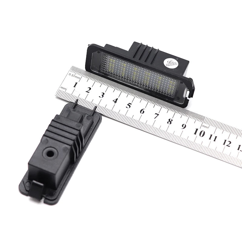 2pcs LED License Number Plate Light Lamp For VW Passat B6 CC Eos Golf 4 5 6 7 MK7 Polo Superb Seat Leon Altea Car Lamp