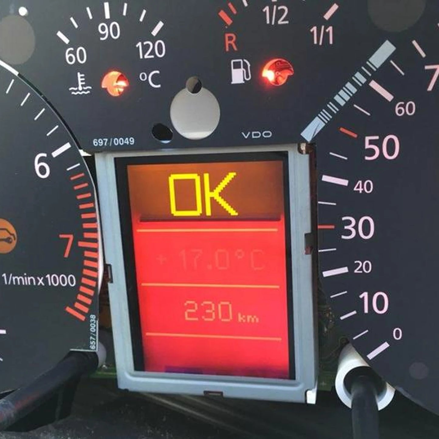 LCD Display Car Screen For Audi S3 8L Audi TT 8N Audi A6 C5 4B LCD Screen Dashboards Lcd Display Car Electronics Parts Monitors