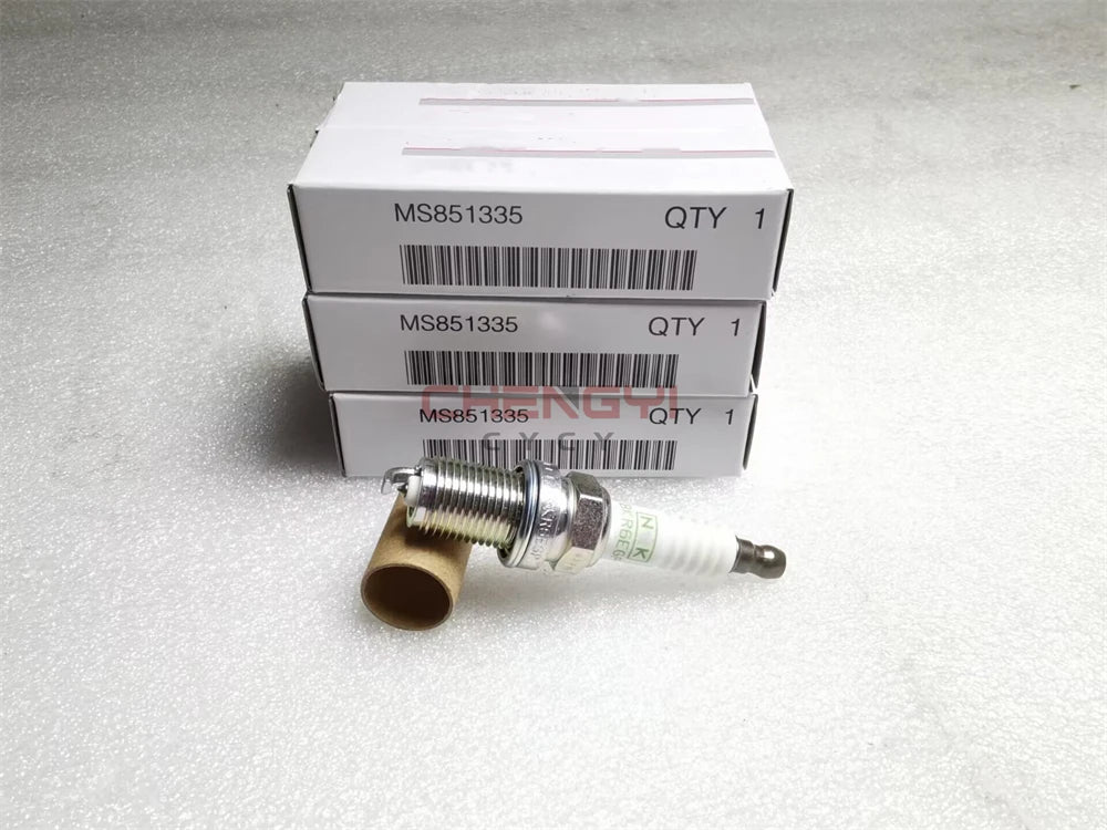 6PCS 6G72 Spark Plug For Pajero Montero K96W V43W V63W V73W V93W MS851335 MS851368 BKR6EGP (Platinum)