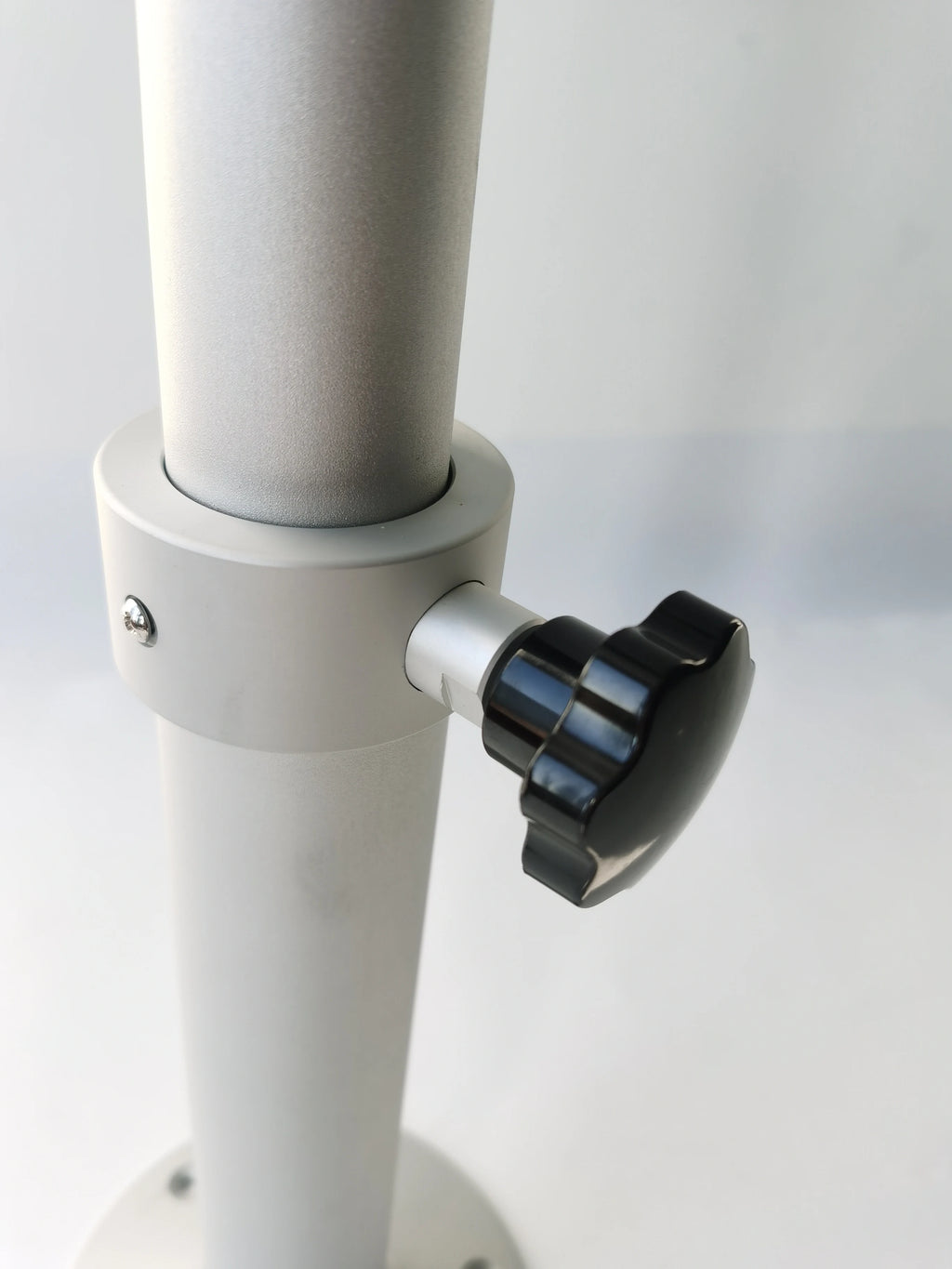 Hot Accessories Adjustable Rear Table Leg Table Support Movable Fifting Table Bracket For Vito RV Mpv Business Car