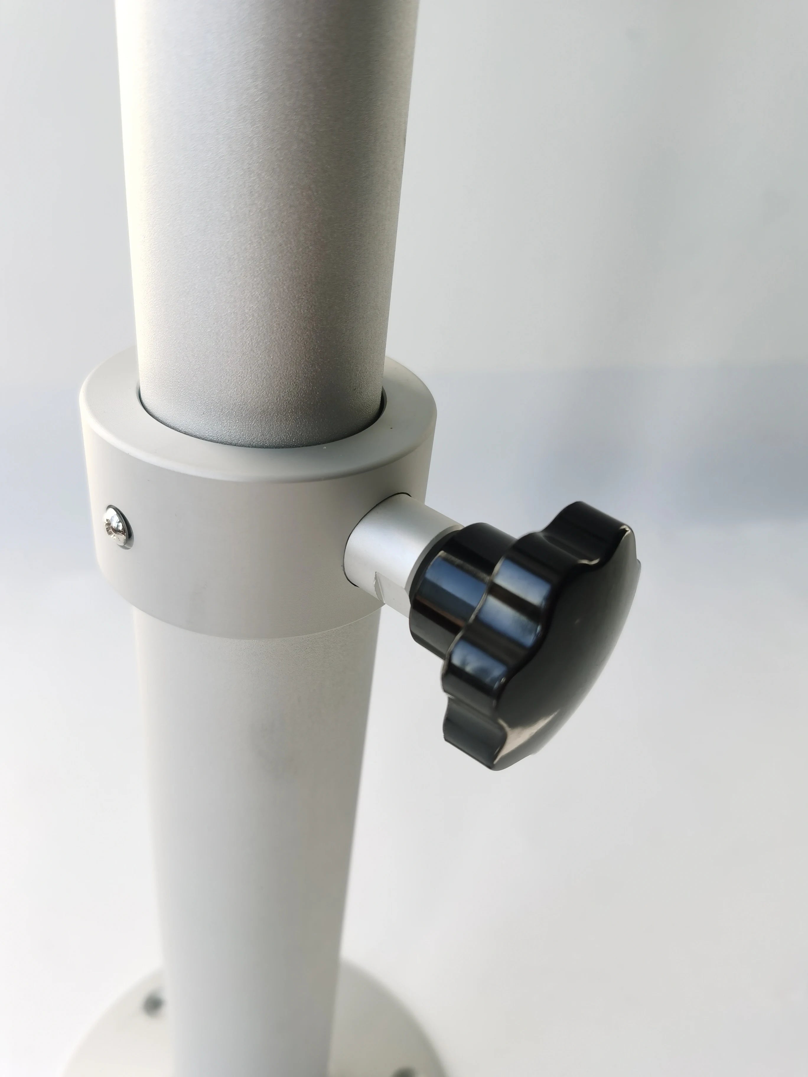 Hot Accessories Adjustable Rear Table Leg Table Support Movable Fifting Table Bracket For Vito RV Mpv Business Car