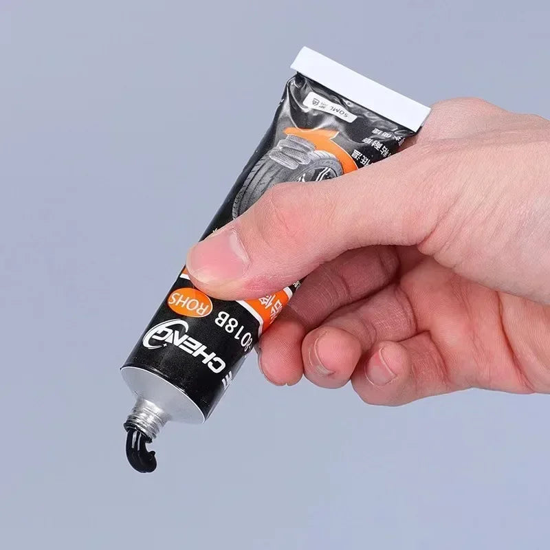 30/50ml Waterproof High Temperature Resistant Tyre Repair Liquid Strong Rubber Glues Adhesive Glue Car Repairs Tools Visible