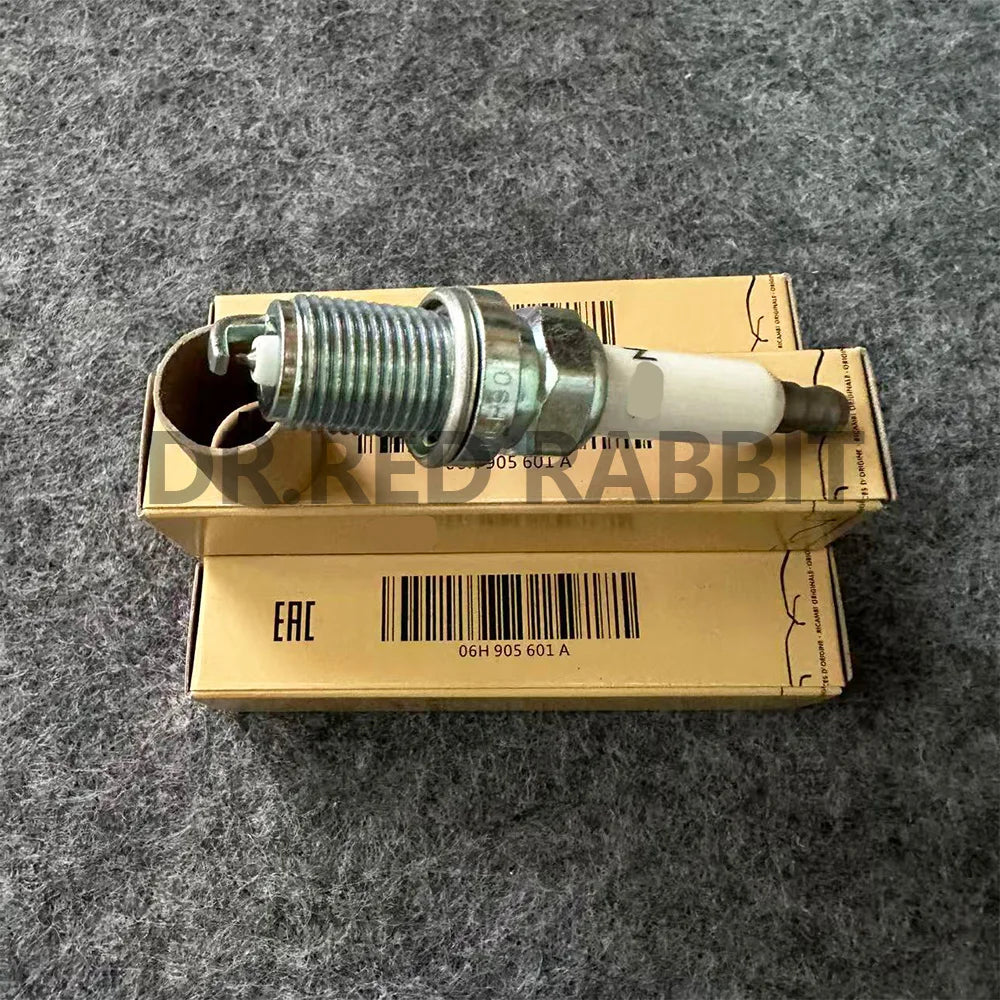 For 06H905601A PFR7S8EG 1675 Platinum Spark Plug For VW Audi A3 A4 A5 Q5 S5 R8 Golf Tiguan A4L Jetta Passat 06H 905 601A