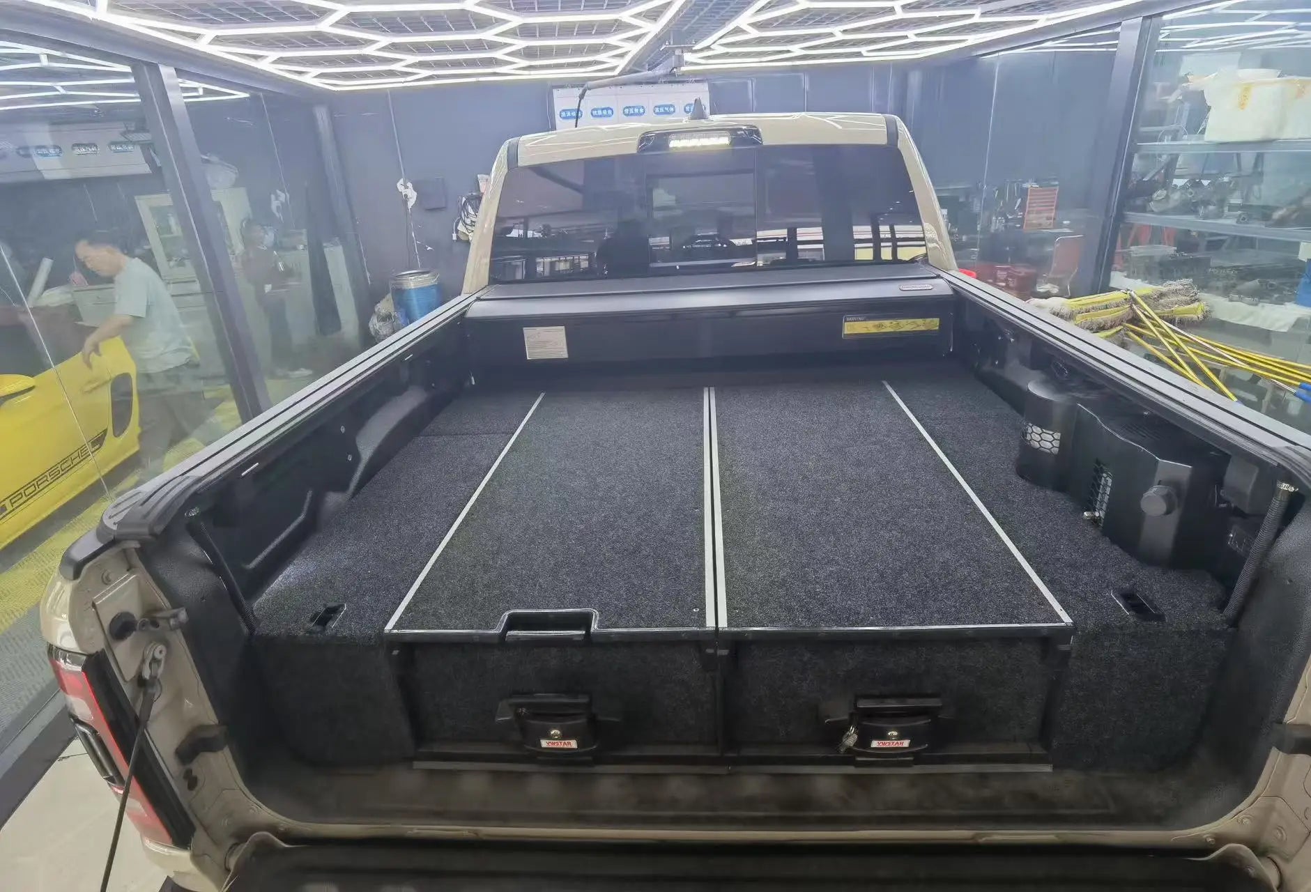 Best 4*4 Accessories Truck Pickup Bed Storage Slide Out Tool Box Drawer System Rear Aluminum Drawers For Ford F150