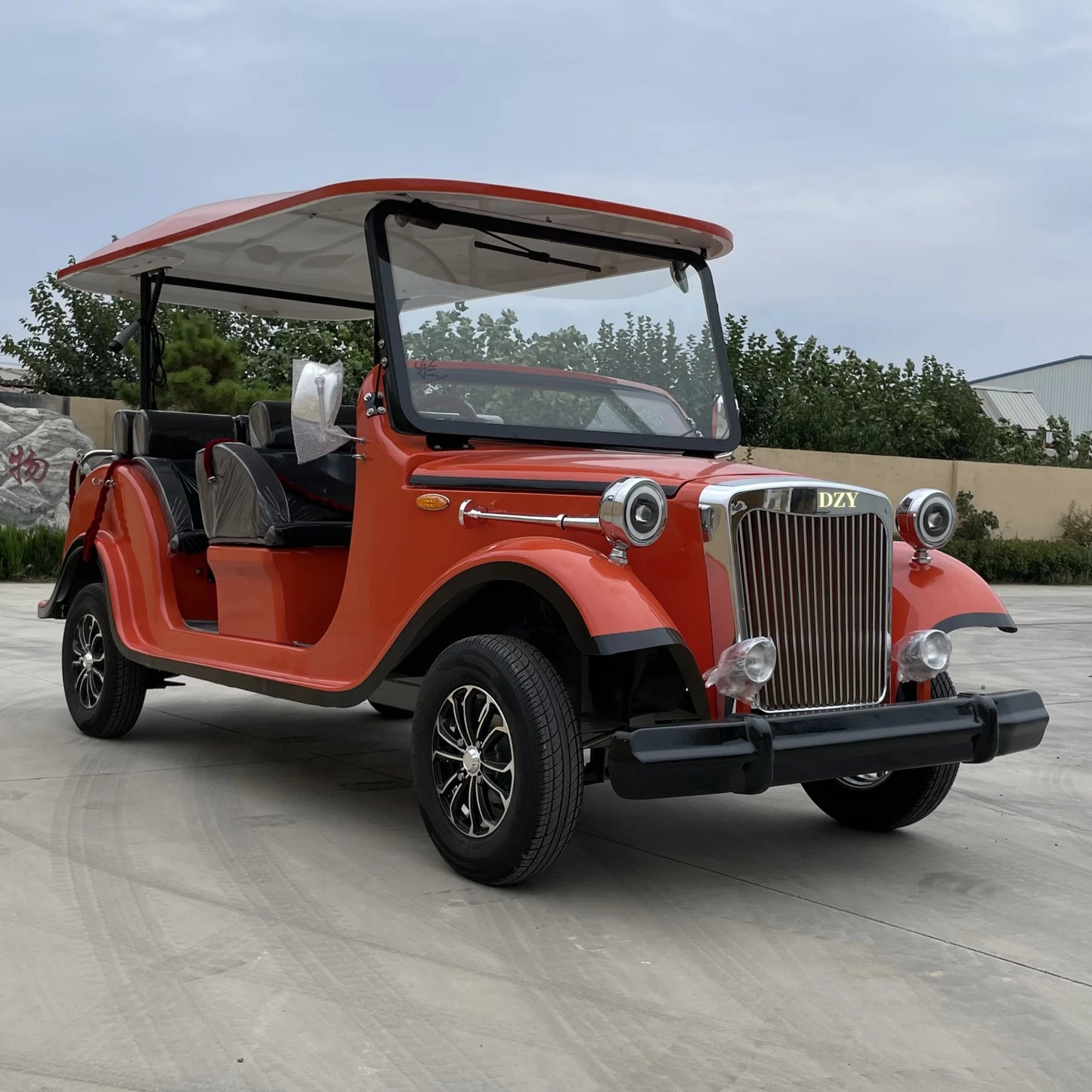 Electric vintage car, 8-seater retro car, sightseeing bus, three row 5+3-seater classic car wholesale