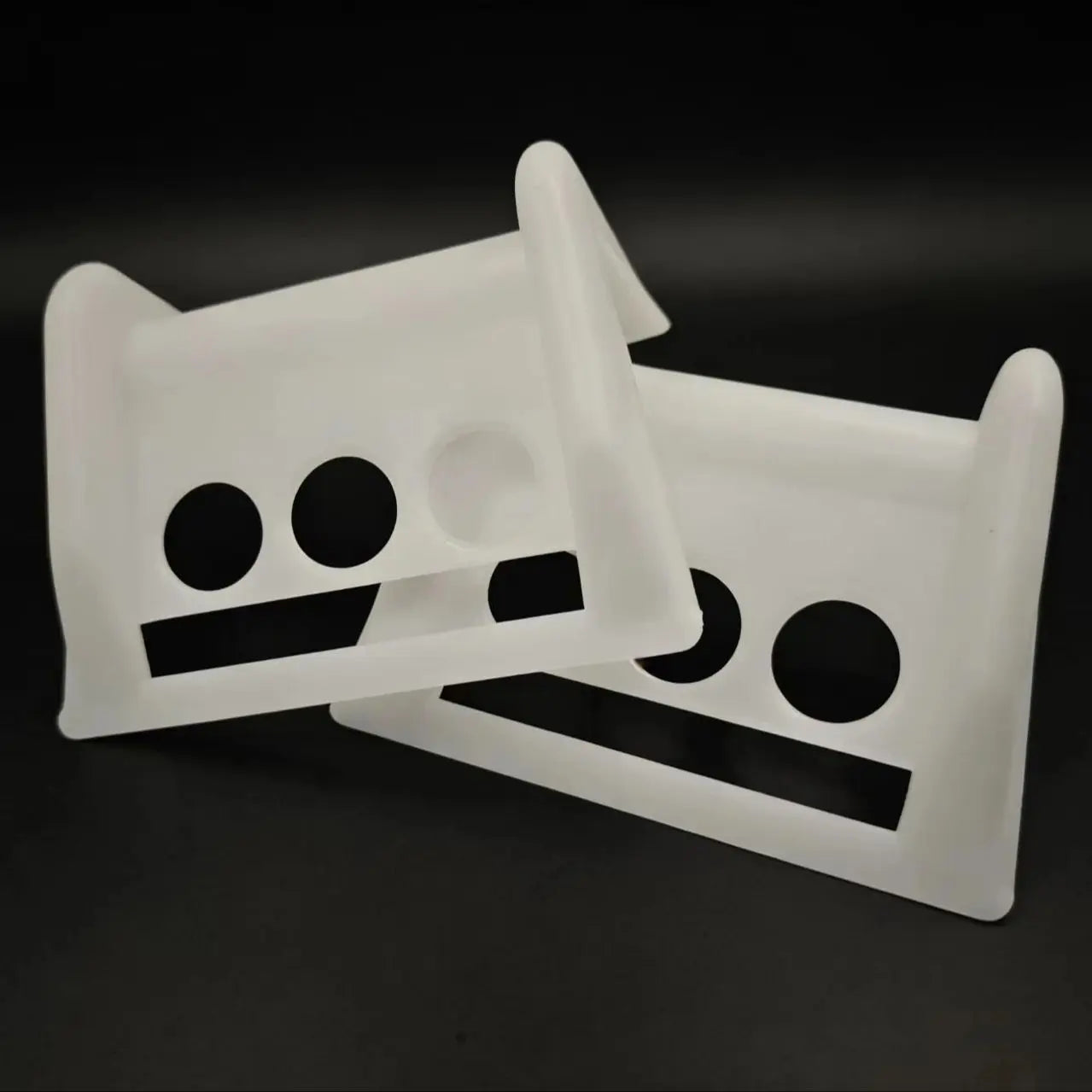 Two truck corner protectors with straps, cargo tarpaulin, special vehicle corner protector tensioner, scratch-resistant strap co