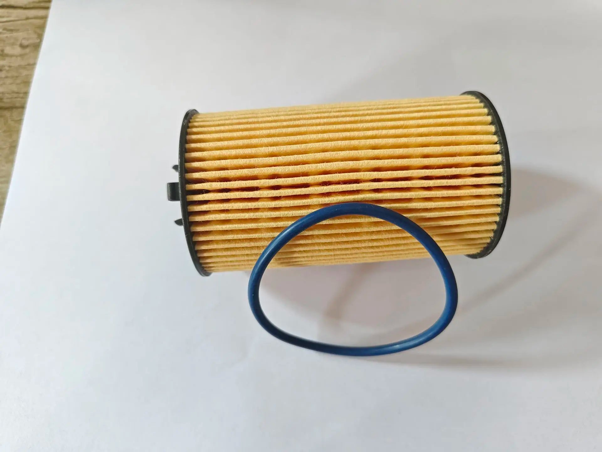1PCS Oil Filter For Chevrolet Trax Opel Agila Corsa Vectra Vauxhall Petrol 93185674 Oil Filter Replacement Automobiles Parts
