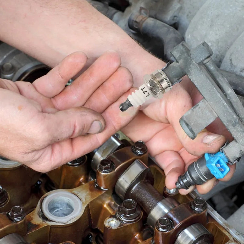 L7T Spark Plugs Engine Parts Universal Small Standard Generator Garden Power Tools Accessories Chainsaw Spark Plugs 1-4pcs