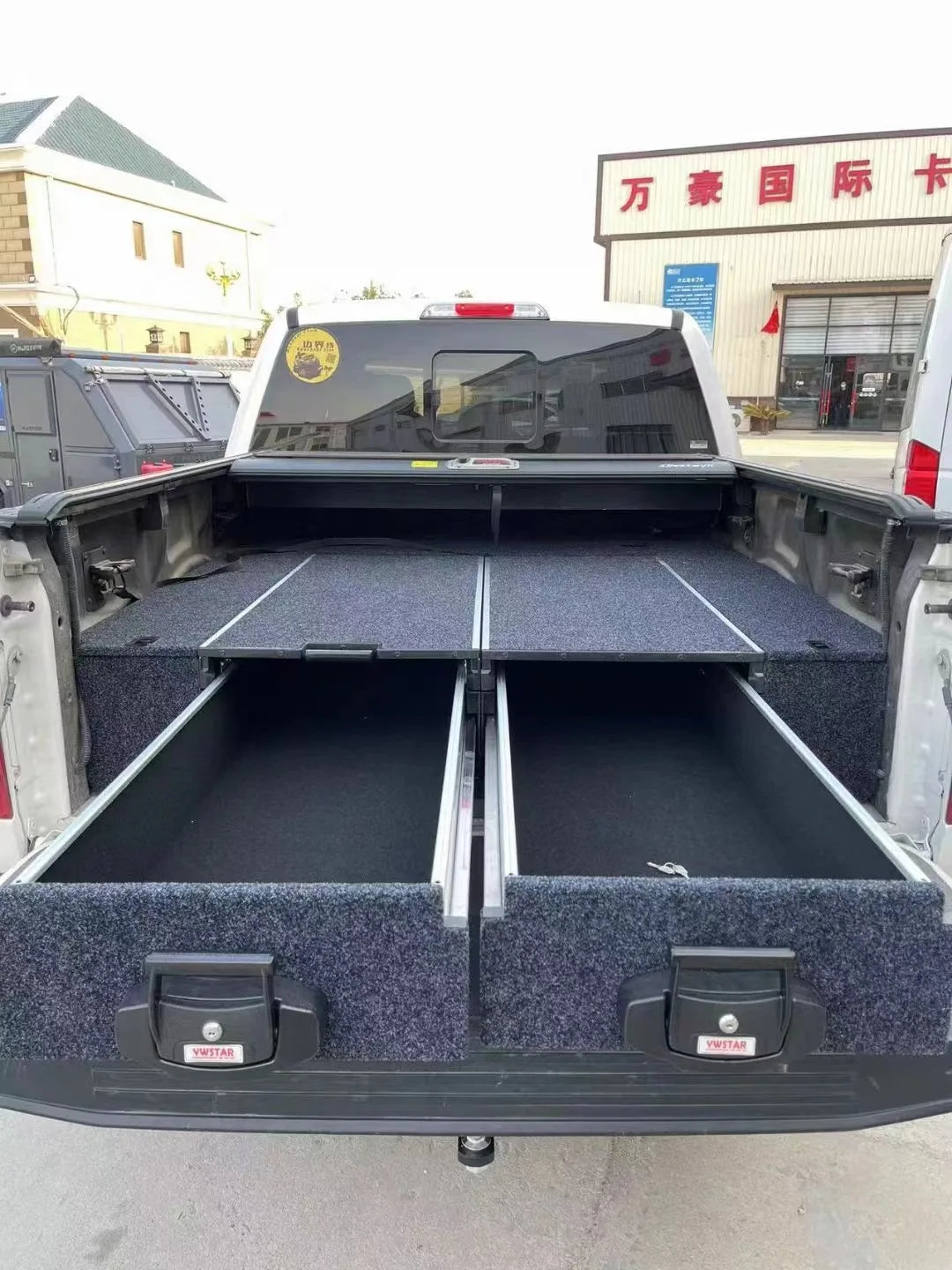 Best 4*4 Accessories Truck Pickup Bed Storage Slide Out Tool Box Drawer System Rear Aluminum Drawers For Ford F150