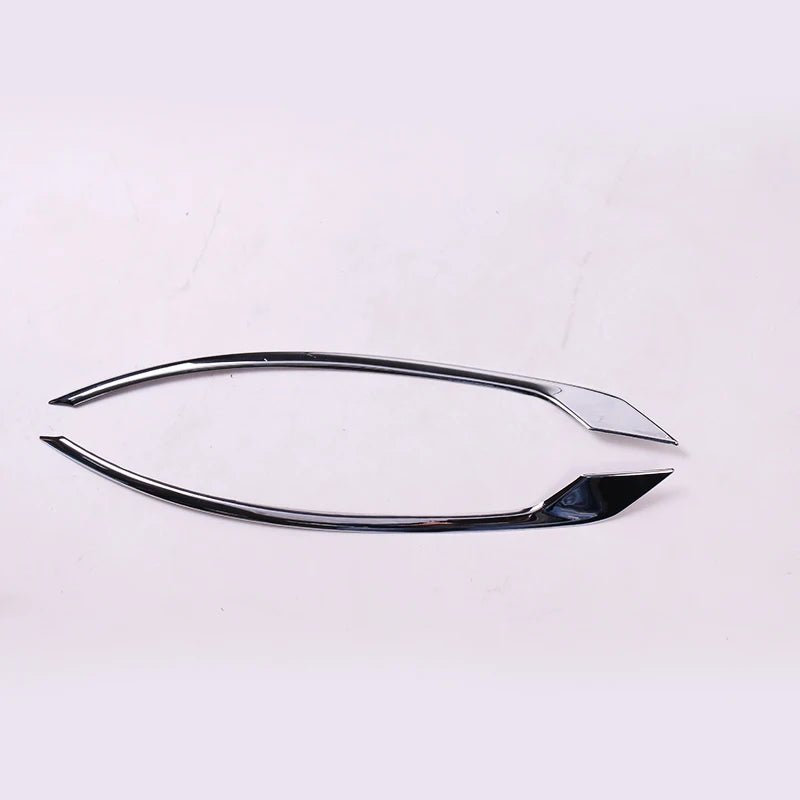 Car Styling Accessories 2pcs ABS Silver Chrome Plated Rear Fog Light Decoration Strip Cover Trim Fit For VOLVO XC60 2018-2022