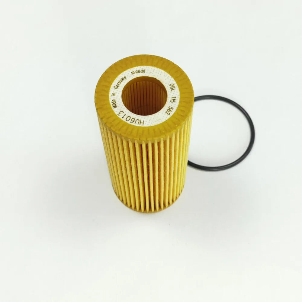 Oil Filter for AUDI A1 A3 A4 A5 A6 A7 Q3 Q5 TT PORSCHE MACAN SKODA OCTAVIA SUPERB VW GOLF PASSAT TIGUAN 06L115562