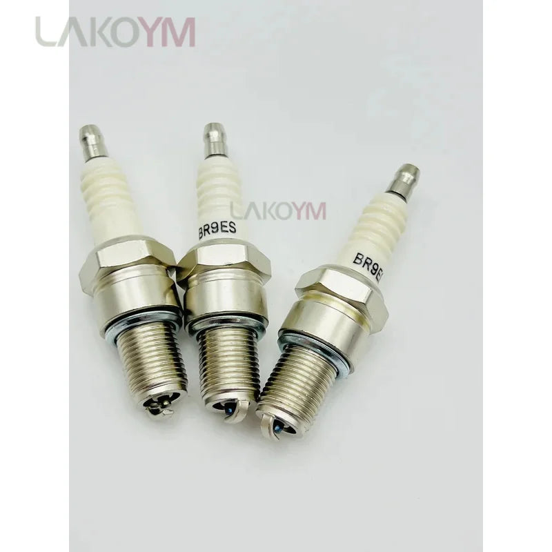 Bujía BR9ES compatible con bujías Yamaha, Rieju, Piaggio, Suzuki, Peugeot, Kawasaki, Gilera, Gas Gas y Aprilia.