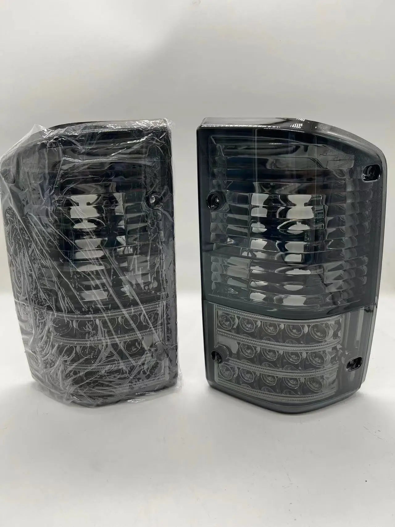 Para nissan patrol gq y60 gr 1987-1997 led lanterna traseira luz de freio sinal volta traseiro modificado conjunto luz traseira