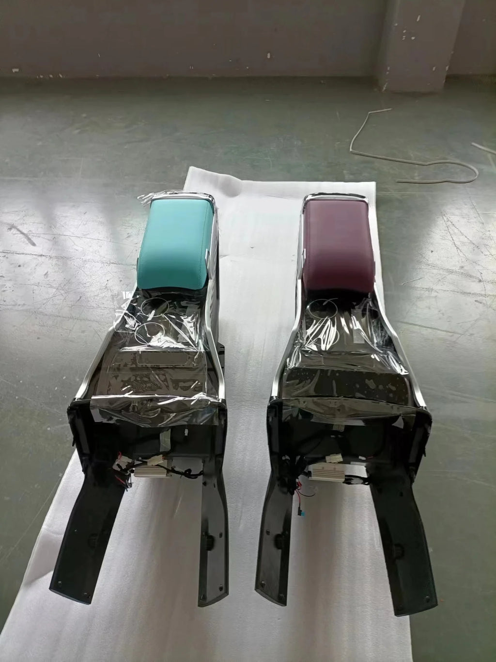 Luxury Car Interior Accessories Modified Car Center Console Armrest with Refrigerator