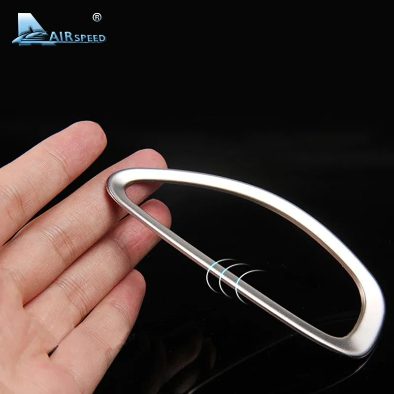 Airspeed para Volvo V40 Accesorios para Volvo V40 2012 2013 2014 2015 2016 2017 Pegatinas Interior Marco de Toma de CA de Acero Inoxidable