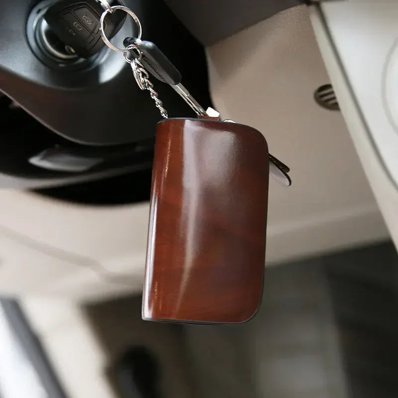 Stylish Car Key Bag Organizer with Skoda Logo - Suitable for Skoda Kodiak, Octavia, Rapid, Kodiaq Kamiq Yeti A7 Tour RS and More