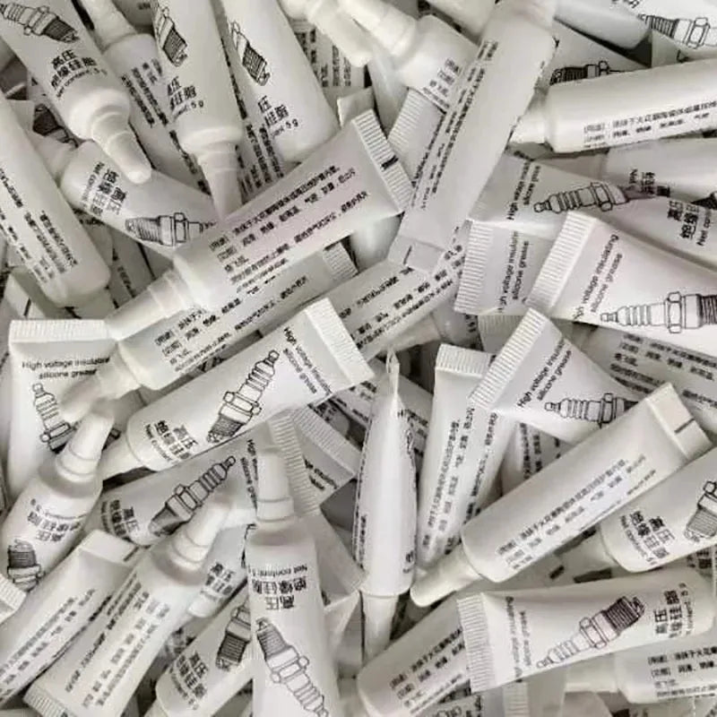 Auto Spark Plugs Resistant High and Low Temperature Corrosion Spark Plugs High-Voltage Insulating Silicone Grease Ignition Coil