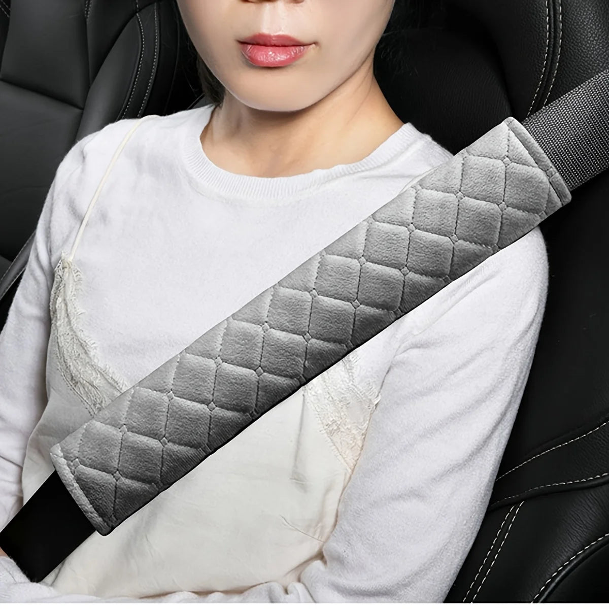 Comfortable and Adjustable Seat Belt Covers in Soft Velvet Fabric - Perfect for Car, Truck, SUV, Backpacks