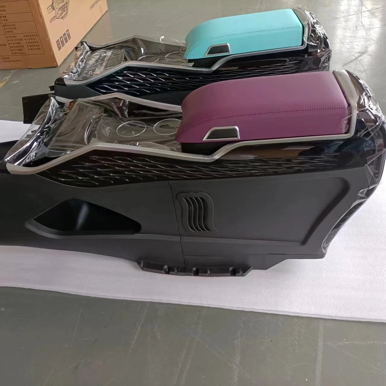 Luxury Car Interior Accessories Modified Car Center Console Armrest with Refrigerator