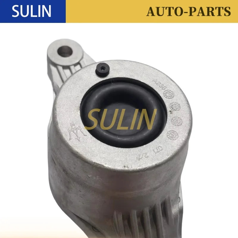 670003629 670003628 Auto Parts engine bracket Engine rubber liner Engine Mount For Maserati Quattr oporte M156 GhibliM157 4WD