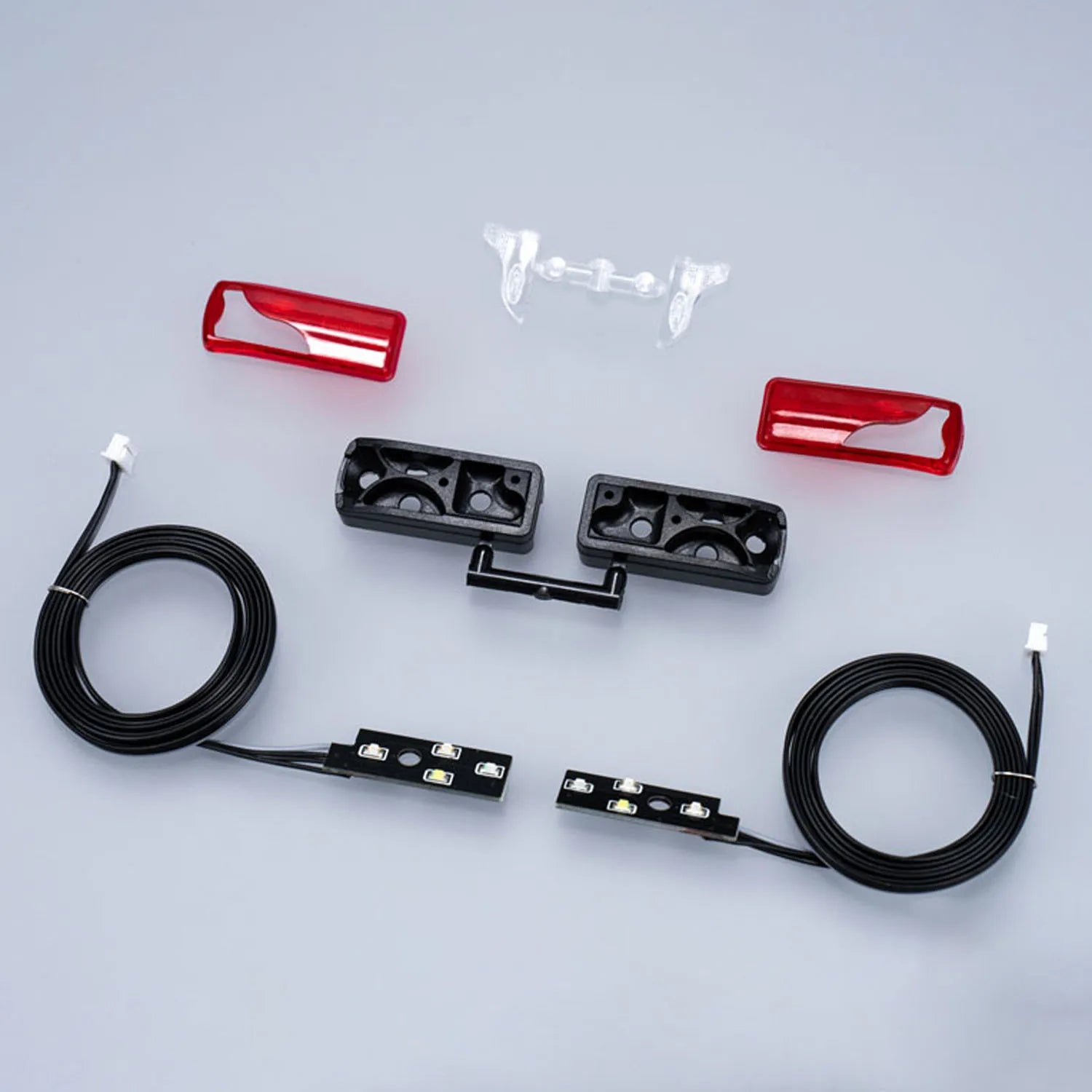 Accesorios RC: Un par de luces traseras de plástico LED de 5 V para camión tractor TAMIYAYA de control remoto, modelo de coche volquete, 1/14