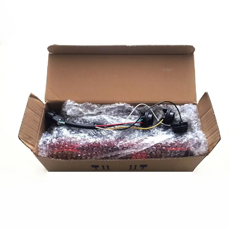 1 Pickup Truck Tail Light Assembly Suitable for the Modern HYUNDAI  H100 PORTER SHEHZORE 1997-2005 Style Wiring Harness