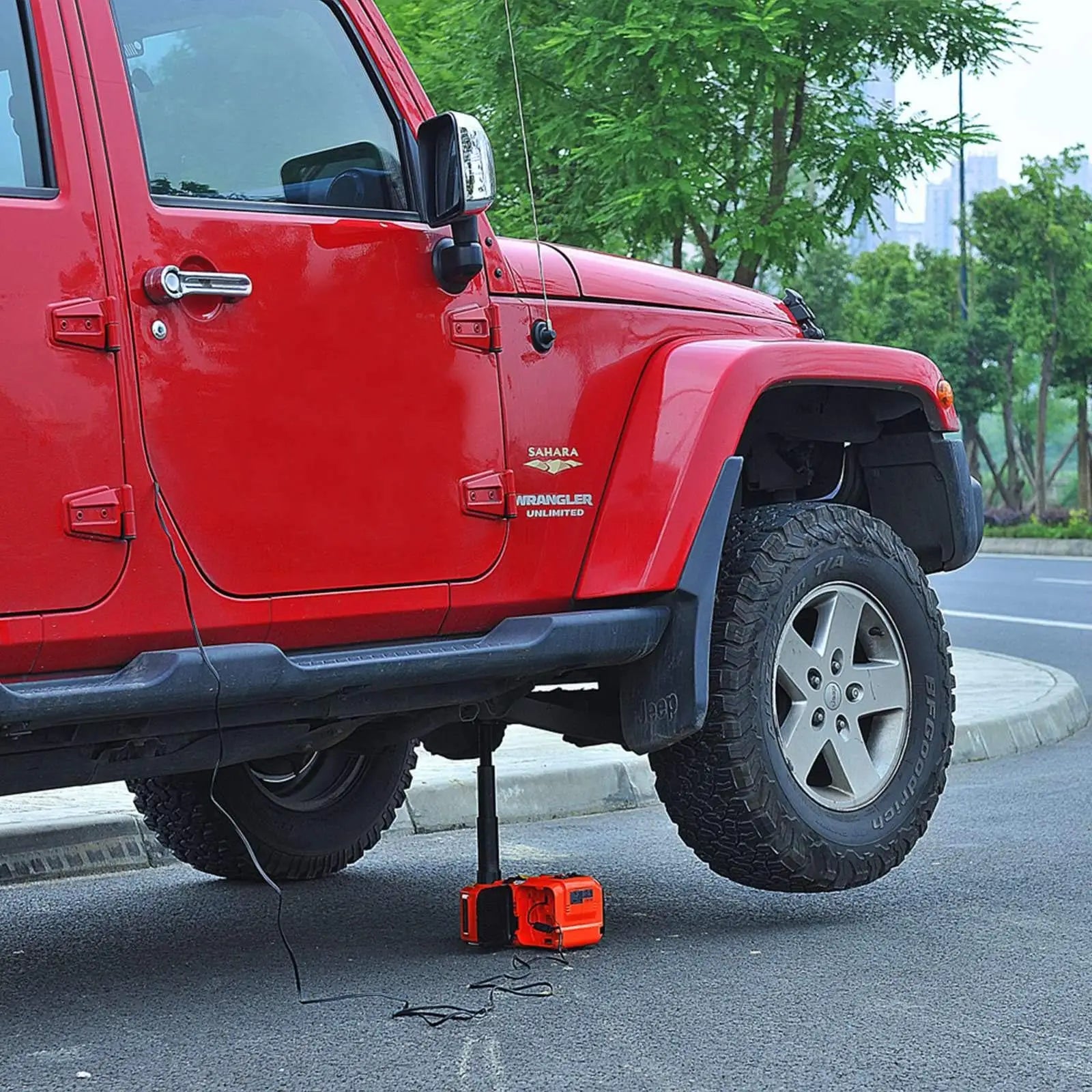 Electric Car Jack Kit 5Ton 12V Hydraulic Car Jack Lift For SUV MPV Sedan Truck Change Tires Garage Repair With LCD