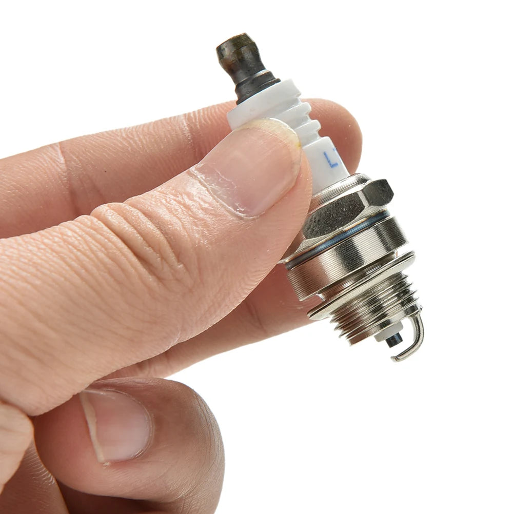 1Pcs Standard Spark Plug 47cc 49cc Mini Moto Racing Quadard Quad ATV Dirt Pit Bike