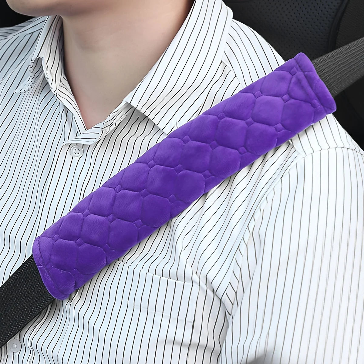 Comfortable and Adjustable Seat Belt Covers in Soft Velvet Fabric - Perfect for Car, Truck, SUV, Backpacks