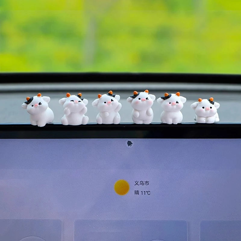 1 Set Auto Interior Dashboard Accessories Cartoon Resin Cow Model Car Center Console Decor Cute Car Ornaments